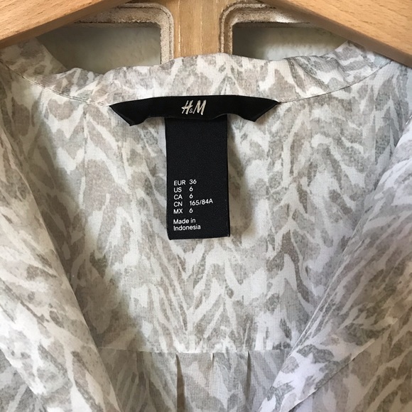 Animal Print Tank Blouse - Picture 7 of 7